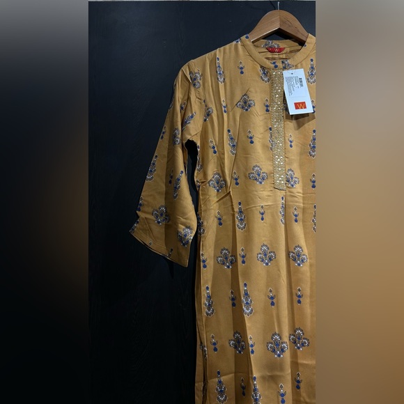 W new kurti with tag - Picture 2 of 5